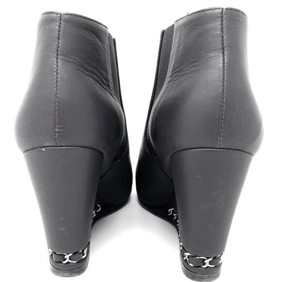 Chanel Black Leather Pointed Toe Wedge Boots w/ Chain Detail 38.5 - Picture 8 of 14
